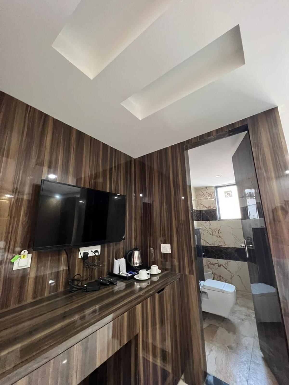 Hotel Grand Sun Plaza Hotel 4*
