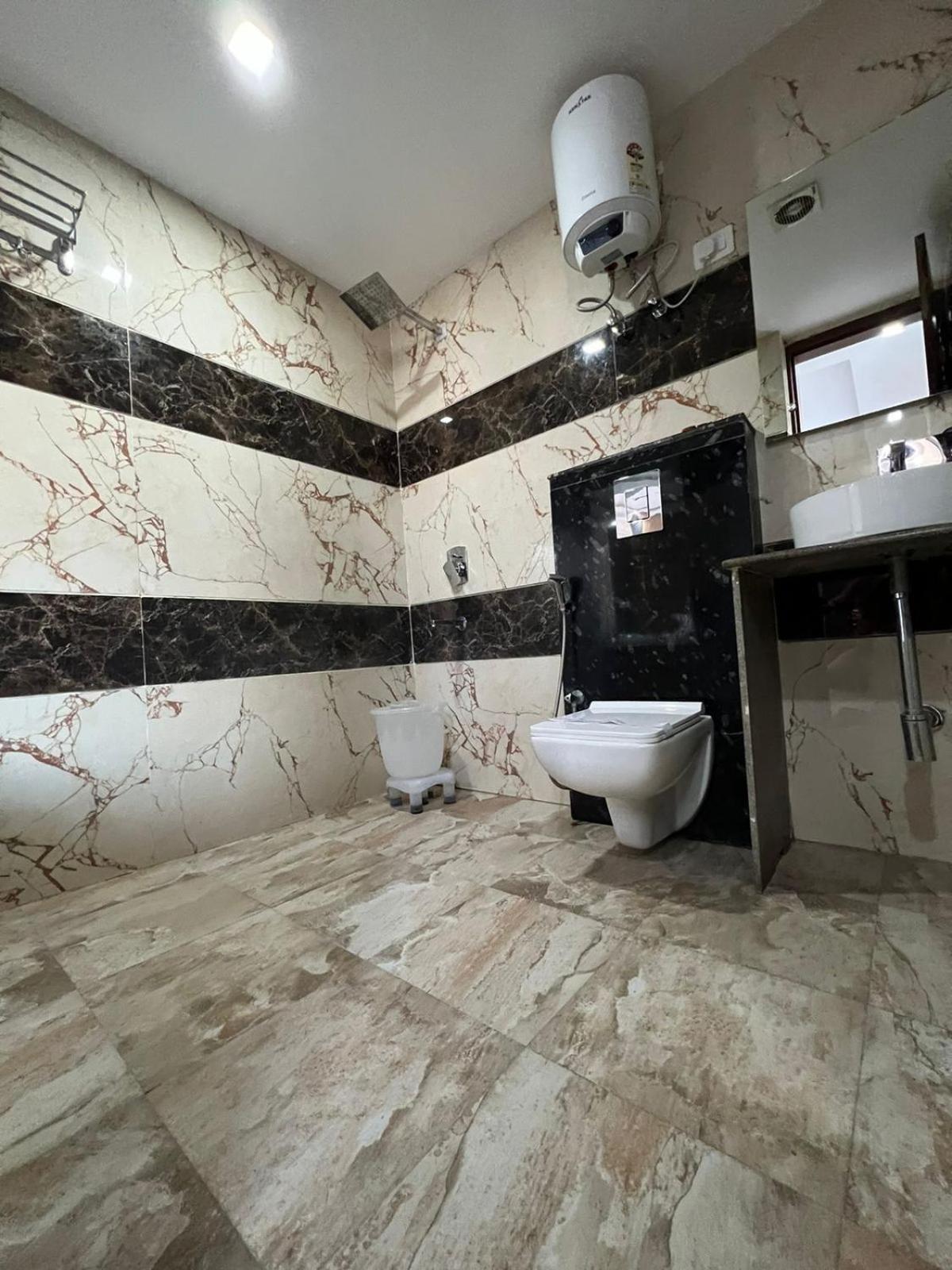 Hotel Grand Sun Plaza Hotel New Delhi
